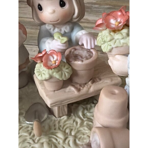 Precious Moments 2001 Planting the Seeds of Love #101548 Ltd Ed 1190/7500 No Box - Picture 9 of 14
